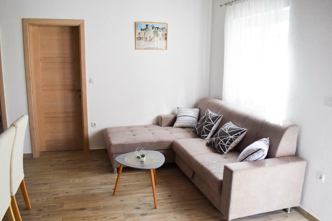 Samodol Villa Drinovci Екстериор снимка